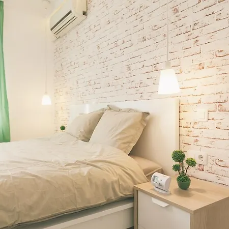 Old شقة بوخارست